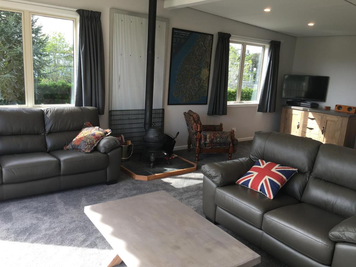 Villa Fergus Hideaway Te Anau Esterno foto
