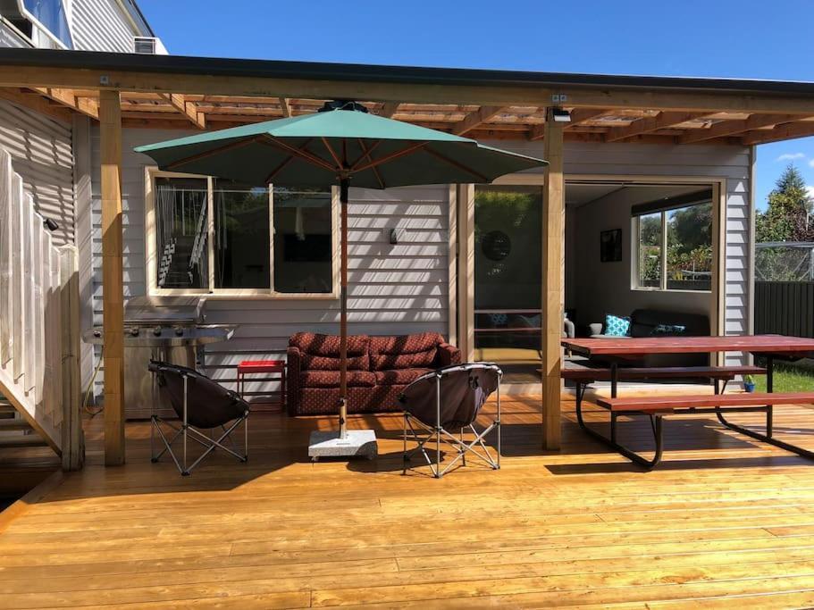 Villa Fergus Hideaway Te Anau Esterno foto